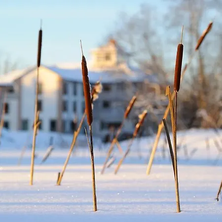 Vikendica Trofee Hunting House Puurmani