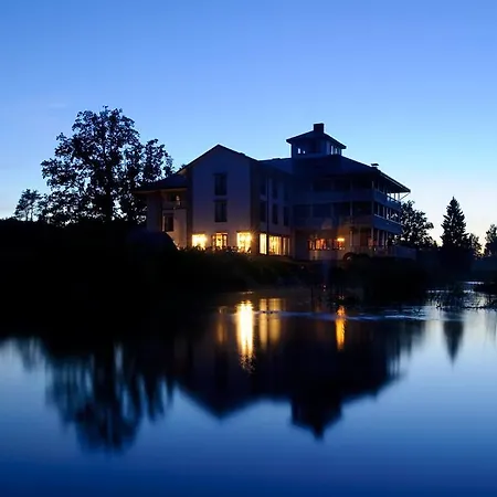 Vikendica Trofee Hunting House *